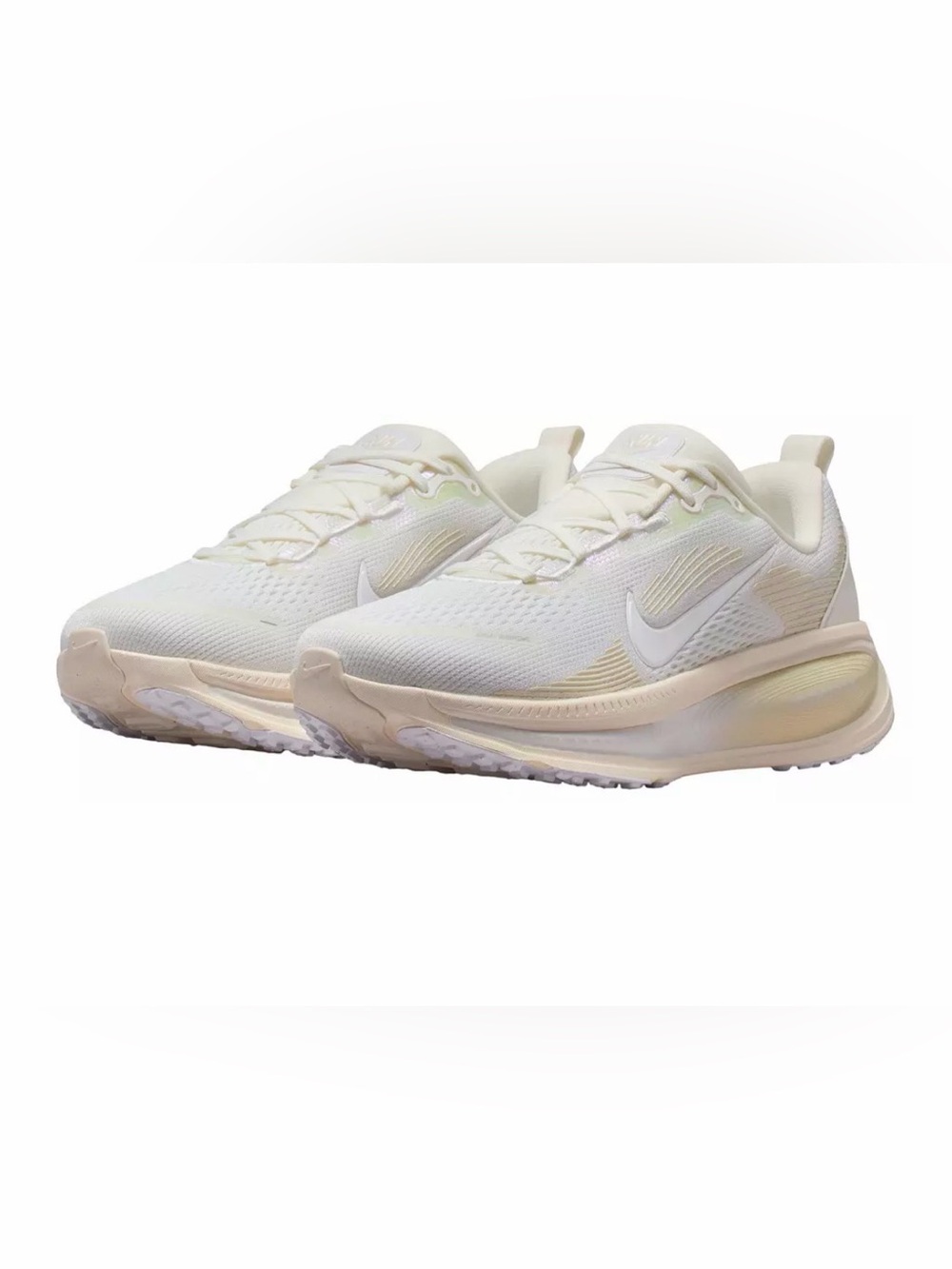 Nike Women's Vomero 18 Running Shoes - 8.5